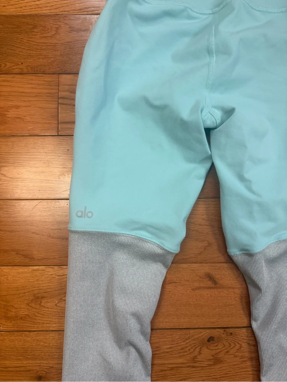 ALO Yoga High-Waist Two Tone Goddess Leggings
